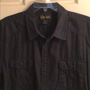 Helix Men’s Black Short sleeve shirt.